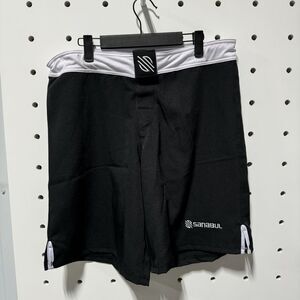 Sanabul Shorts Mens Black White MMA Martial Arts Fight Size 34
